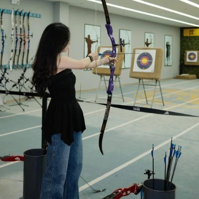 ZoeOnStyle's profile picture. Style is my therapy. 💄🛍️