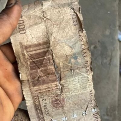 hilaryezekiel's profile picture. My view is Sacred... 
#Arsenal💯 #COYG 💪💪💪
Anything is POssible...