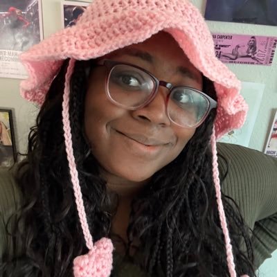 ˙⟡ content creator/screenwriter • ur pop culture & film wise girl • past @theaffinitymag, 💌 melanatedwisegirl@gmail.com