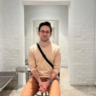 markgavartin's profile picture. IMT with ICM/respiratory medicine aspirations, UCLMS alumnus. Occasional singer and hiker. Tweets mostly about music. 🏳️‍🌈