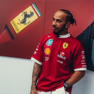 I'll tell you what freedom is to me: no fear. - Nina Simone 👑
The mighty @KaizerChiefs will rise again ✌🏾
@LewisHamilton superfan 🪂