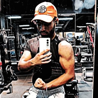 geet_suvigya's profile picture. 🕉️ कर्मण्येवाधिकारस्ते मा फलेषु कदाचन l
🏋🏻‍♂️ Lifting weights = Therapy l
🇮🇳 हिंदुस्तानी l
✉️ - geet22suvigya13@gmail.com l