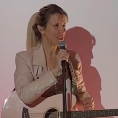 🎤🎸Dirty folk rock comedian ✨Subscribe: https://t.co/XpnHMb4xV0 🌼Amzn #1 Joke Bk👇🏼