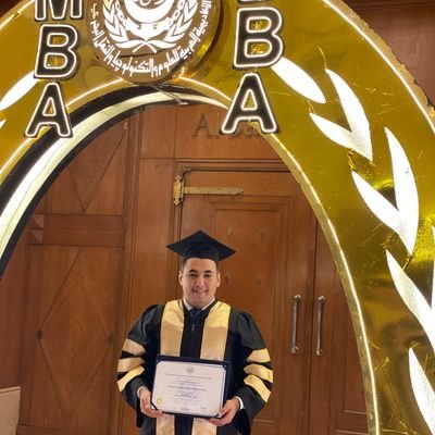 MohamedOmare's profile picture. ‏يا ليت الذي بيني وبينك عامر وبيني وبين العالمين خراب