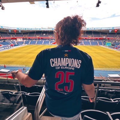 Seule La Victoire est Belle et reste gravée pour l’éternité #PSG ❤️💙⚜️ #MUFC🐝📸#sportsAddict #F1 #ScuderiaFerrari 🏁One world together 🤍 Keep Your Faith X’O