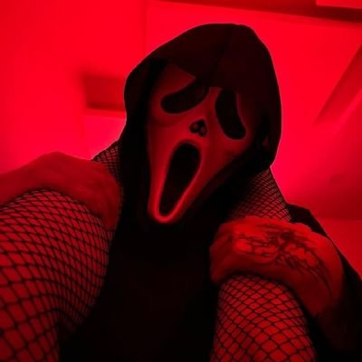 only1ghostface's profile picture. Straight Male|7'🍆
Artist🎨
A Very Nasty🔞stoner🍃|
Dm For Collaborations📥