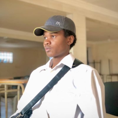 AreatechHub's profile picture. 