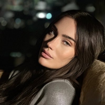 @WhiteRoses_11