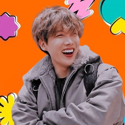 Físicamente en la facultad, mentalmente con JK jugando jueguitos.
Los chicos me escribieron dimple a mí.
Lugar un poquito más personal: @https_guadix