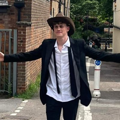 Baileykeeper's profile picture. #codicoteU18 #Titans #Goalkeeper #Readingfc #watchmaker