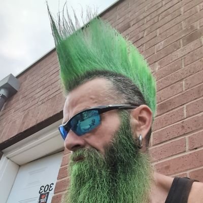 Canadian, Cannabis Enthusiast, Empath, #Ducktales #ADdayintheLifeofDuck #SBS4L #GoFlamesGo! #Stonerfam #DuckNation #FlamesNation proud member of the #CofRed