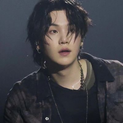 𝙄'𝙢 𝙨𝙘𝙖𝙧𝙚𝙙 𝙤𝙛 𝙛𝙡𝙮𝙞𝙣𝙜 𝙝𝙞𝙜𝙝. 𝙉𝙤 𝙤𝙣𝙚 𝙩𝙤𝙡𝙙 𝙢𝙚 𝙝𝙤𝙬 𝙡𝙤𝙣𝙚𝙡𝙮 𝙞𝙩 𝙞𝙨 𝙝𝙚𝙧𝙚 - Suga ⋆˚✿˖° | priv @atinywizbutsad | 25 | multi