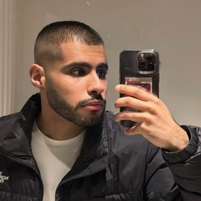 MariahCrave's profile picture. press play on ctrl and keep it pushing