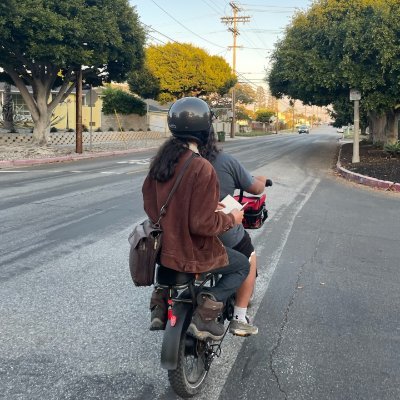 I'm the troll under the bridge....
Formerly of London, now LA. Retired microbiologist
My grandsons cruisin' & reading lol
BLM 🌈🇮🇱💙💛💃red dress