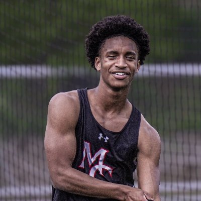 Newfield HS Selden Ny 2026 / 5’10 / 93.375 GPA
Long Jump PR 20'10 / Triple Jump PR 42' /