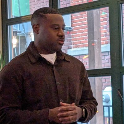 __Yo__Zo's profile picture. “My passport is my most valuable possession”…