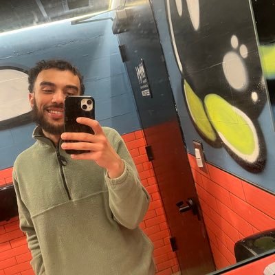 _Kid_curry's profile picture. with the birds