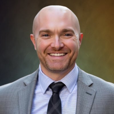 Business innovator + local media believer + futurist. I read more than I post. President/CEO at Arizona Media Association + Arizona Local News Foundation