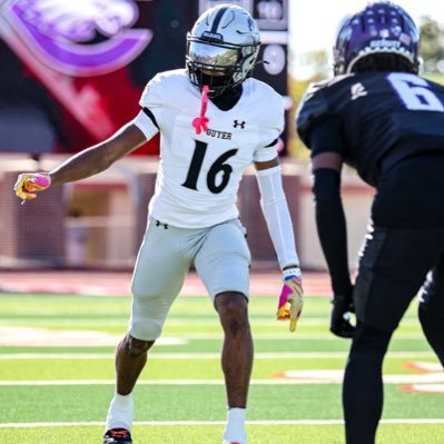 WR 6’2 175lbs |Navarro Football| #jucoproduct Email:@whitemason1717@gmail.com |940-783-0619|