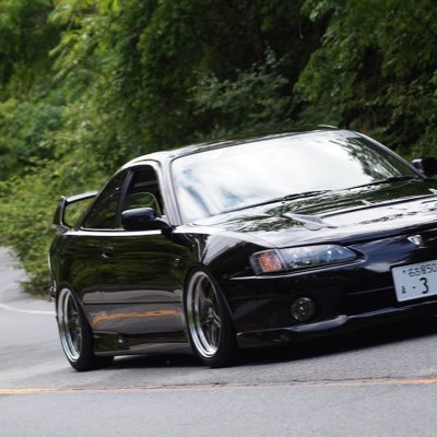 車とお酒好きです。 脚フェチ、シャコタン好きです。その他キャンプにゴルフに年中遊んでます。車いじりはTOYOTA AE111スプリンタートレノ 。 LEXUS RXは足車なので弄りません。