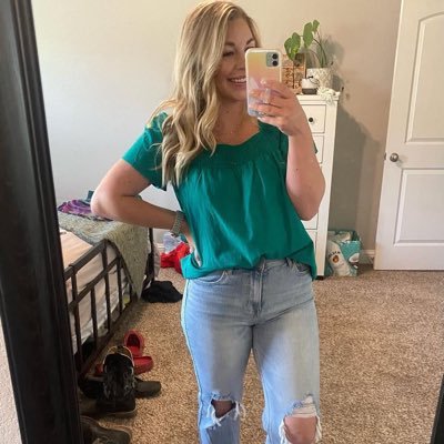 Yunn863605's profile picture. Cool and great available for all