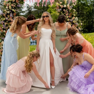 k8_demps's profile picture. 📍anxious girl ave