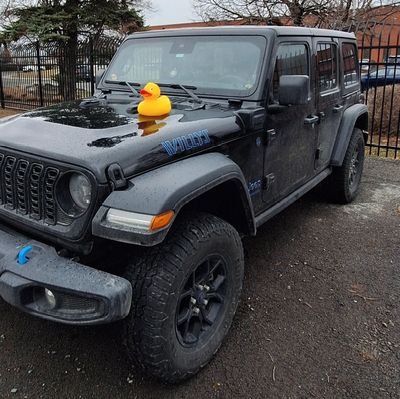 enrico_tatanka's profile picture. #CampionidItalia #acmilan #herewego #gohabsgo #ferrari #CFMTL