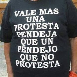 RojoAmanecerCR's profile picture. Luchemos por un mundo en el que quepan muchos mundos ★☭