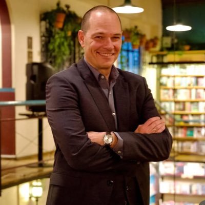 I boost sales & profitability for global companies with my proven sales coaching programs | Author of 2 books | WHATSAPP or CALL: +52 5513546160 🌎 🌍🌏