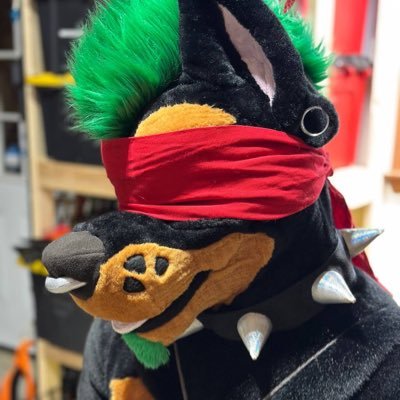 ✨18+ Only // 100% Vers // Pansexual // 27 // Taken // Suit maker! // Suit by: @Kelarcanis/Myself✨ 💚JustForFans: @Slutyeena💚