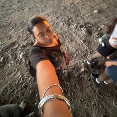 annuhbuhbuh's profile picture. don’t even know what’s goin on dude