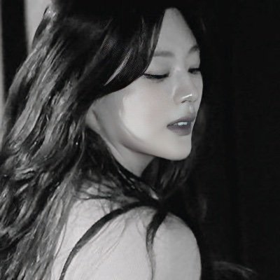 𝐀𝐓𝐇𝐄𝐍𝐀’s imaginary! ⦙ A graceful soul with a curious mind. She laughs softly, thinks deeply, and moves confidently toward everything she dreams of.
