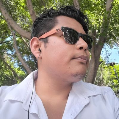 👨🏽🎓 Lic. en Comunicación
✨ BUAP
🐉 27 años
🇲🇽 México