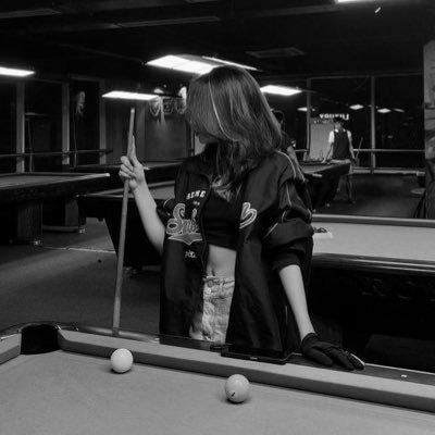 11_n_j's profile picture. " لا تحزن إذا ضاقت بك الحياة، فربما اشتاق الله لسماع صوتك، وأنت تدعوه "✨🖤