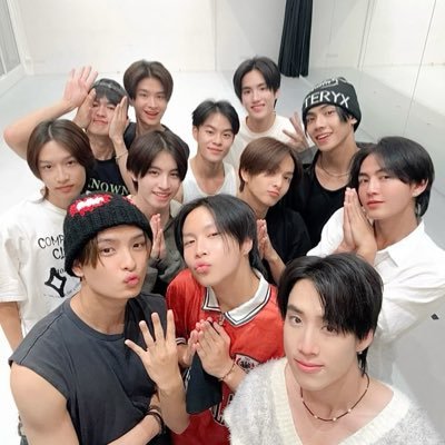 MayBus11's profile picture. ❤️busbecauseofyouishine❤️ ❤️ Gemini_NT❤️ ❤️Fourthnattawat❤️