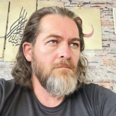 HTA001525's profile picture. Herkes sevilmek istiyor ama kimse layık mıyım diye düşünmüyor... vesselam