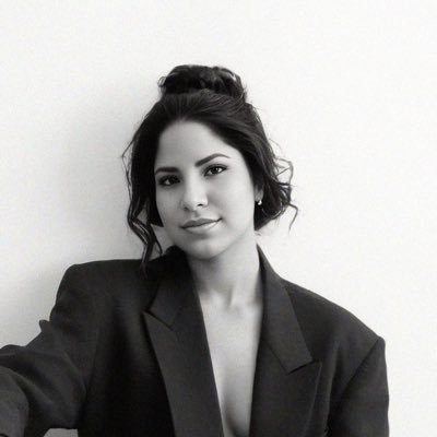 Comunicación | RRPP | Marketing | Imagen Personal y Corporativa | Organización de Eventos | Estrategia Digital | Diseño | Analítica | KPIs | Coach en Proceso