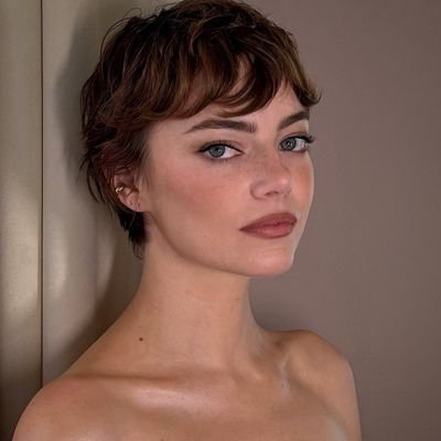 Emma Stone, Taylor Swift, Jennifer Lawrence, Hailee Steinfeld, Margot Robbie, Gigi Hadid & Barbara Palvin are my main favourites, Sometimes NSFW. Male 36 🇦🇺