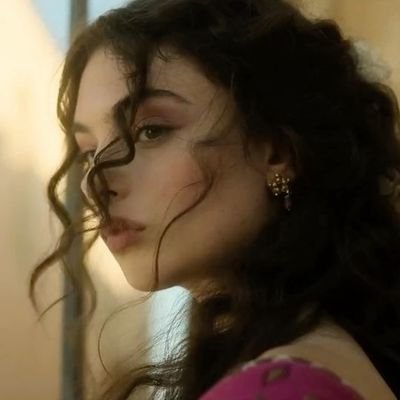 “𝐅𝐚𝐦𝐢𝐥𝐲 𝐢𝐬 𝐰𝐡𝐨 𝐲𝐨𝐮 𝐬𝐮𝐫𝐯𝐢𝐯𝐞 𝐰𝐢𝐭𝐡.” 𝙏𝙝𝙚 𝙛𝙞𝙧𝙨𝙩 𝙗𝙡𝙤𝙤𝙙 𝙤𝙛 𝘾𝙤𝙣𝙨𝙩𝙖𝙣𝙩𝙞𝙣𝙤𝙪 | HPOC