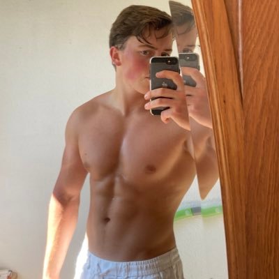 Self-improvement has made me a miserable loser.
That's why I'm quitting that shit and moving to lifemaxxing. Sharing what I learn on here.
🇩🇪 🦅 ✝︎