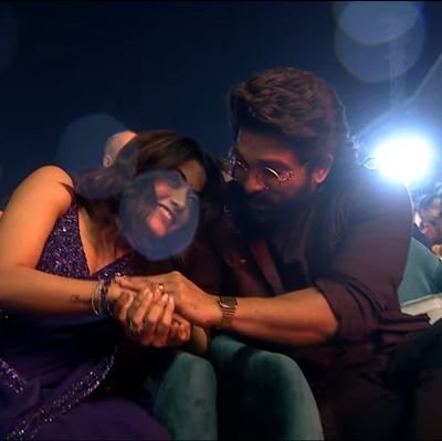 Rashmika Fan ❤️🔥 | Videos & fantasy tweets | Film lover | Virat Kohli ❤️ | No intention to hurt anyone Dm for content removal.