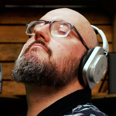 Chef de rub' chez @phonandroid .
Average World of Warcraft enjoyer.
J'écris aussi des trucs sur la Rome antique et la Mésopotamie.
Co-fondateur @agoraHistoire