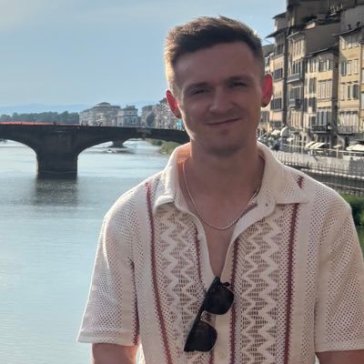 Gym and Lara Croft stuff. Large Forehead. Spirited Away. | 26 | Newcastle | https://t.co/e2TH0MmzAk