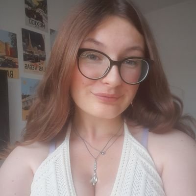 AimeeD000's profile picture. 20 UK