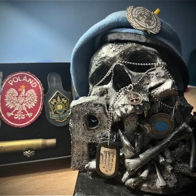 Gdyby głupota miała skrzydła to polscy politycy lataliby niczym kondory. Czytasz na własną odpowiedzialność. Antypartyjny pod każdym względem