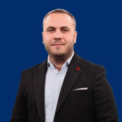 AÜ. Siyaset Bilimi ve Kamu Yönetimi ▪️ CHP Antalya/Kepez İlçe Başkan Yardımcısı