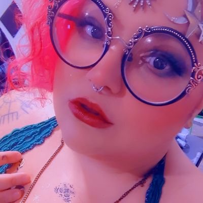 CryptidKissed's profile picture. feral hobbit femme.                              

yes, I have one 😈
you know where to look
