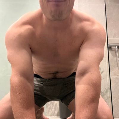 vlad_vanek's profile picture. “Pleasure doesn’t exist without pain.Pain and pleasure are the same emotion” Marquis de Sade