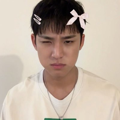 gyuliciouz's profile picture. bring it on darlings ⋆｡𖦹°⭒˚｡⋆