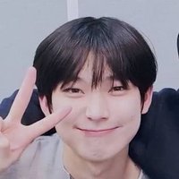 양파 (@untold_blue) 's Twitter Profile